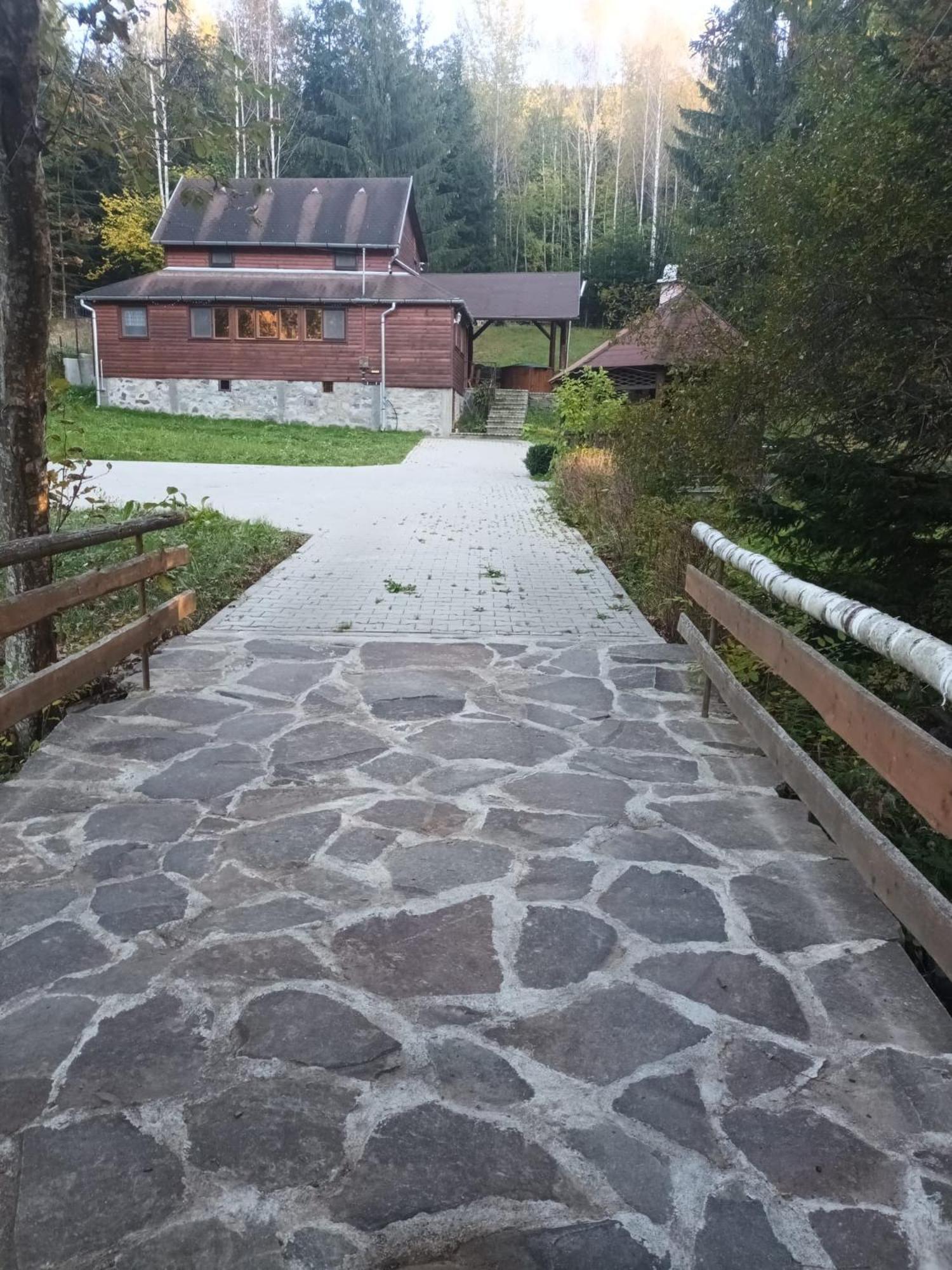 Patakvoelgye Vendeghaz Villa Izvoare  Exterior photo