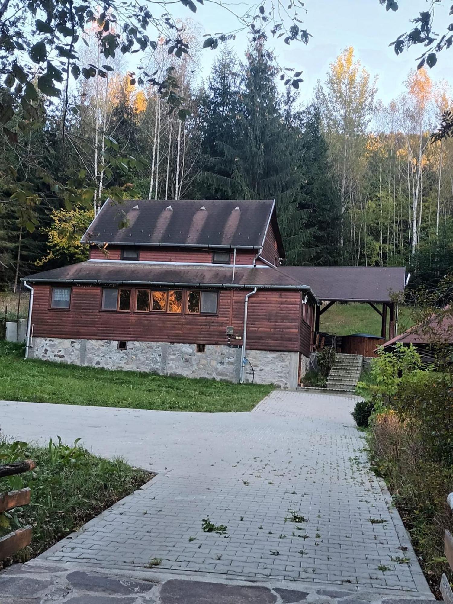 Patakvoelgye Vendeghaz Villa Izvoare  Exterior photo